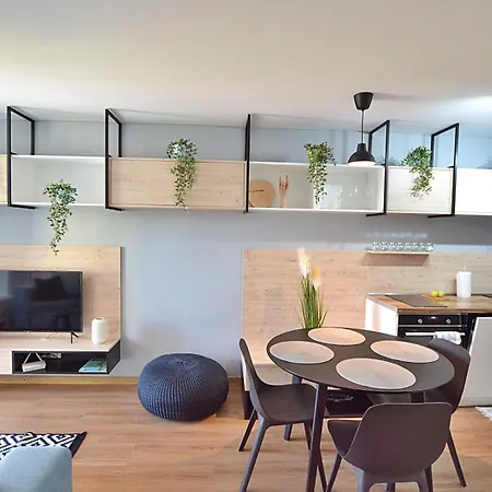 Cr Apartament